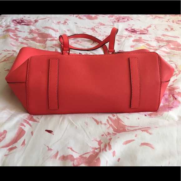 KATE SPADE • Newbury Lane Tote - Picture 8 of 8